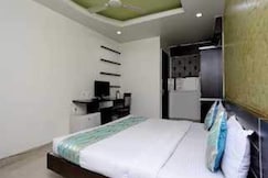 Collection O Hotel Midland, Bhopal