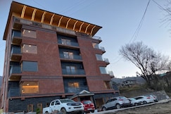 The Pavillion, Jubbal