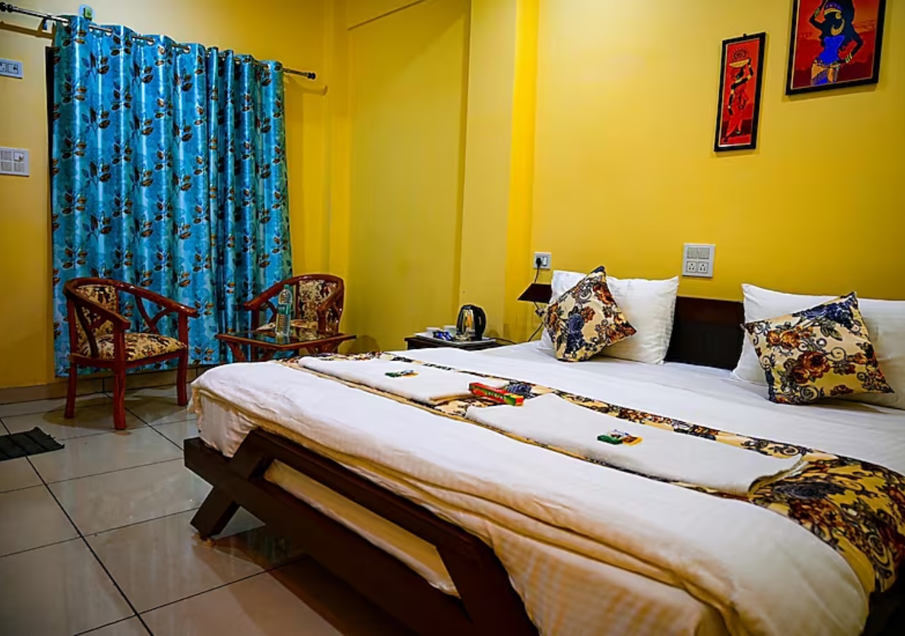 Hotel Shivlinga Villa - Tap to explore photos