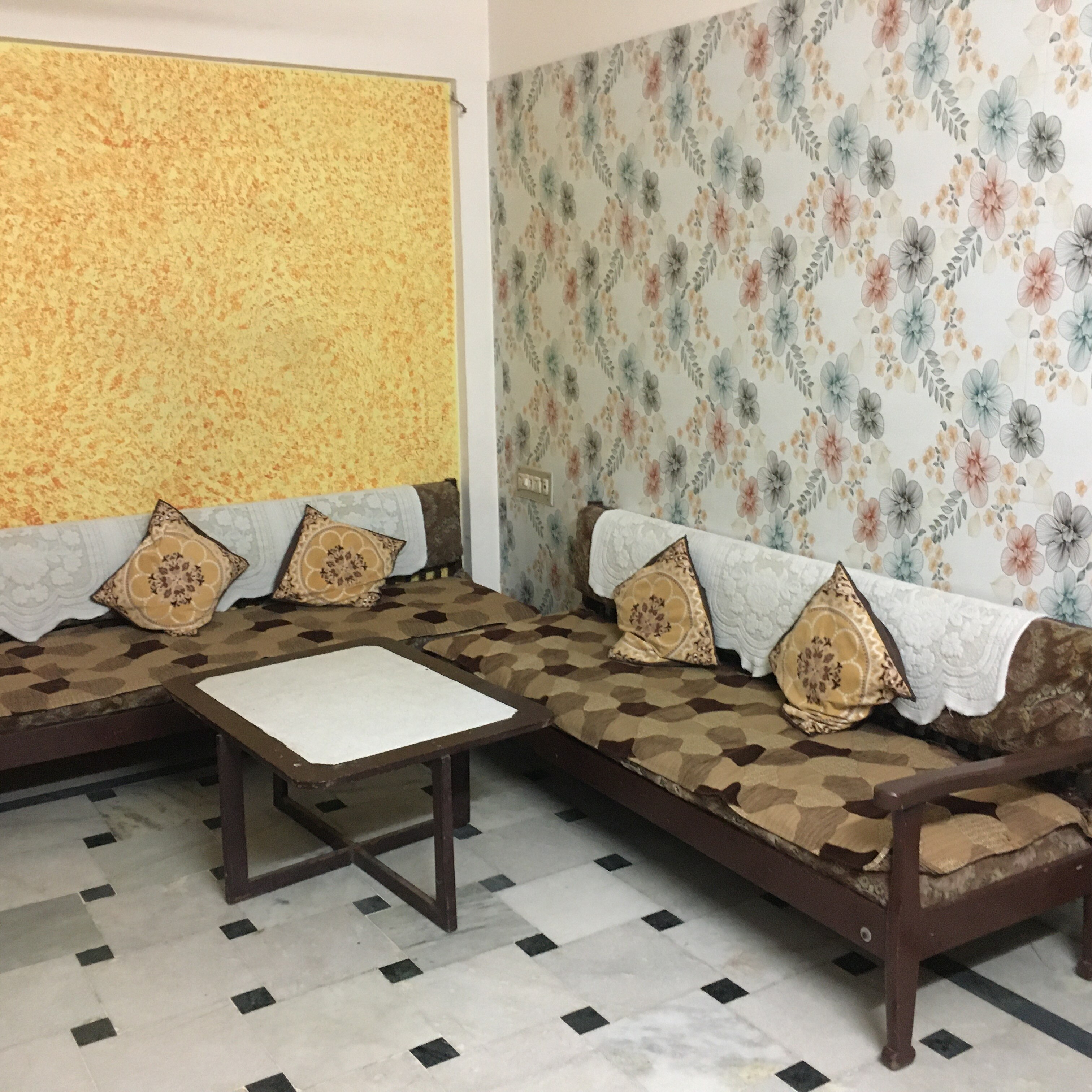 Lovely 1 Bhk fully furnished appartment - Tap to explore photos