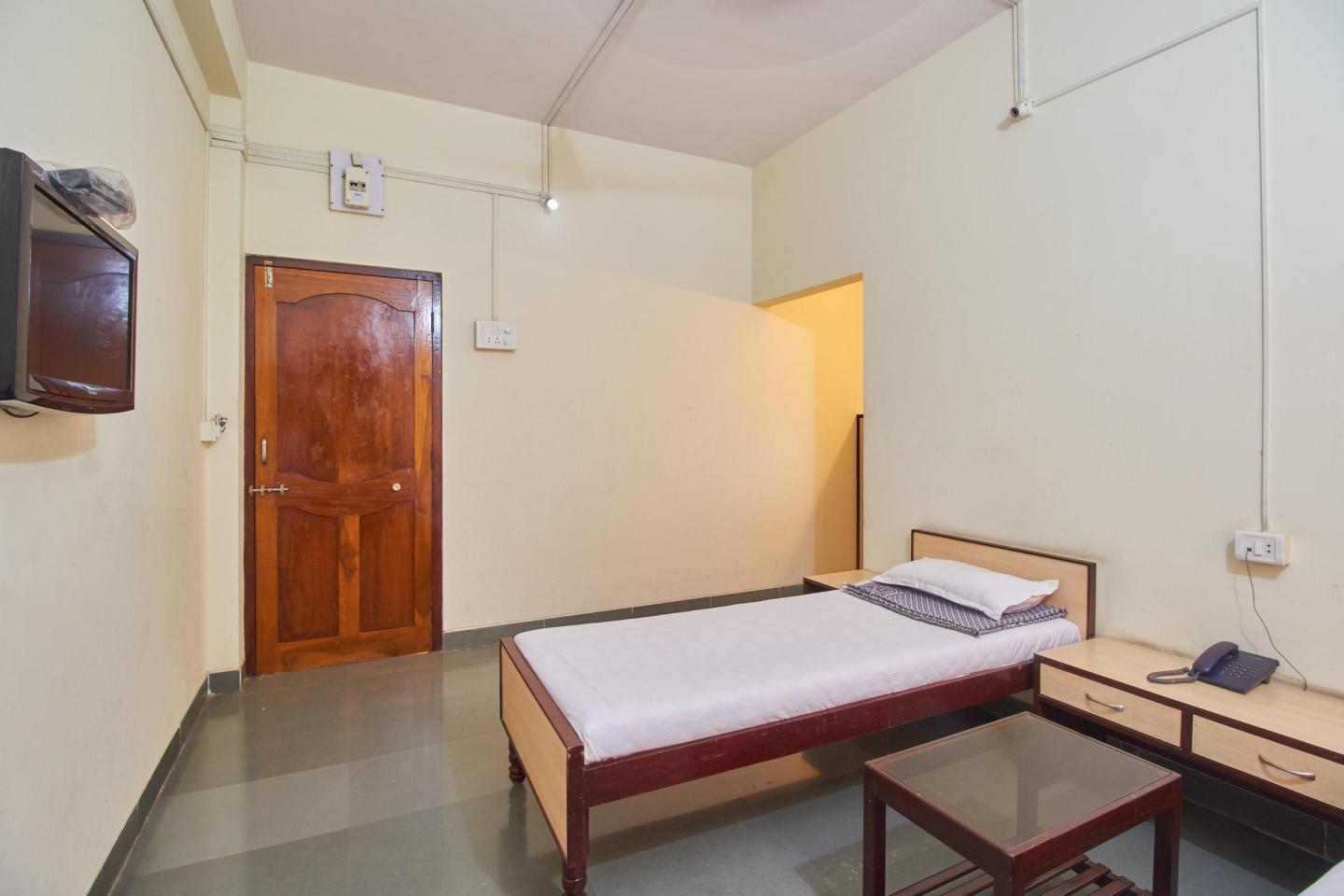 Hotel Shivam Palace - Tap to explore photos