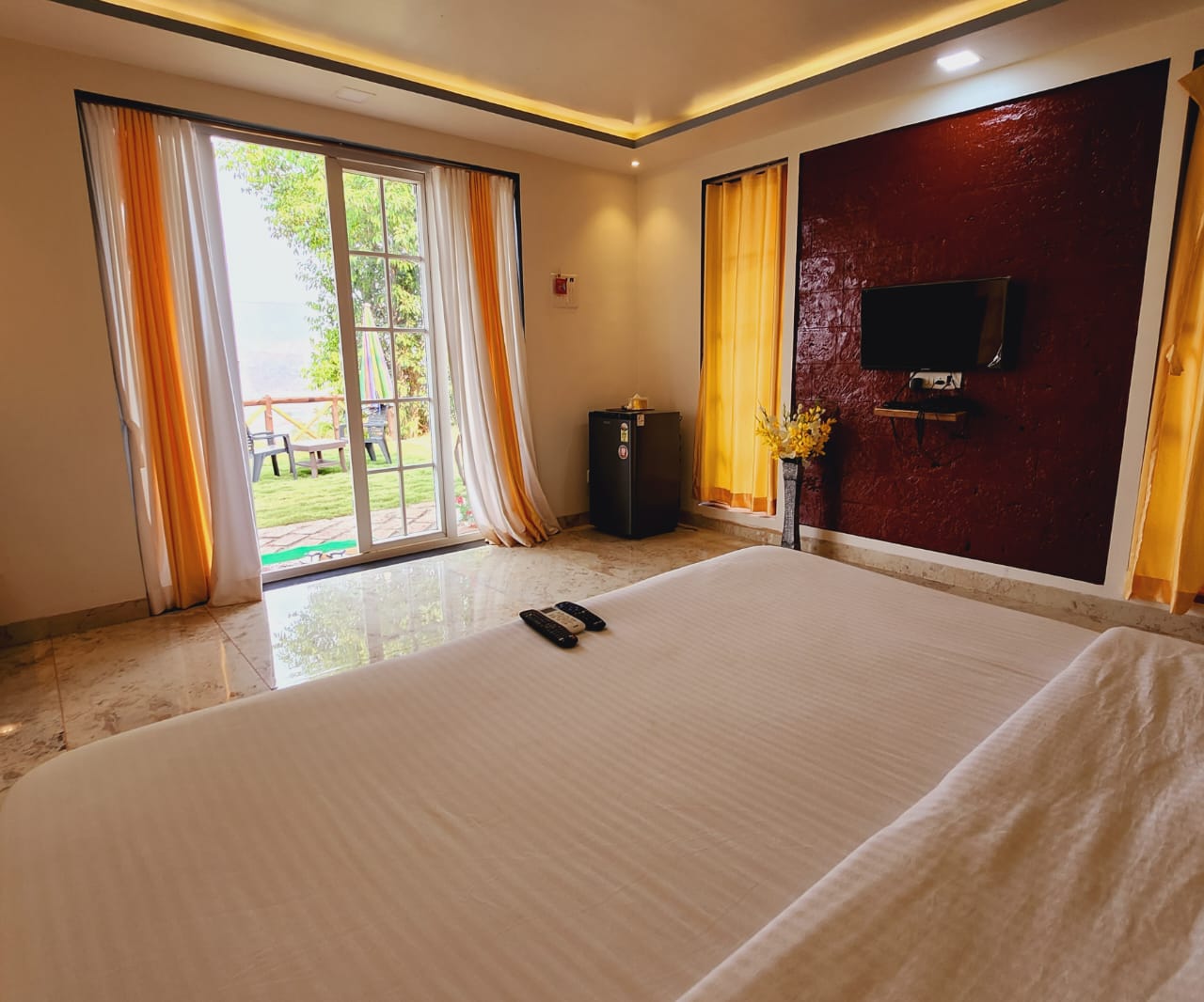 The Brownstone Resort 𝗕𝗢𝗢𝗞 Mahabaleshwar Hotel 𝘄𝗶𝘁𝗵 ₹𝟬 𝗣𝗔𝗬𝗠𝗘𝗡𝗧