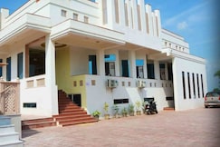 SHRI GANESHAM RESORT, Hindaun