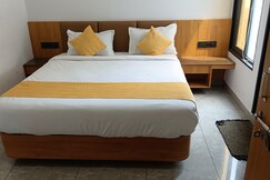 Hotel Dwarkesh homely stay, Dwarka