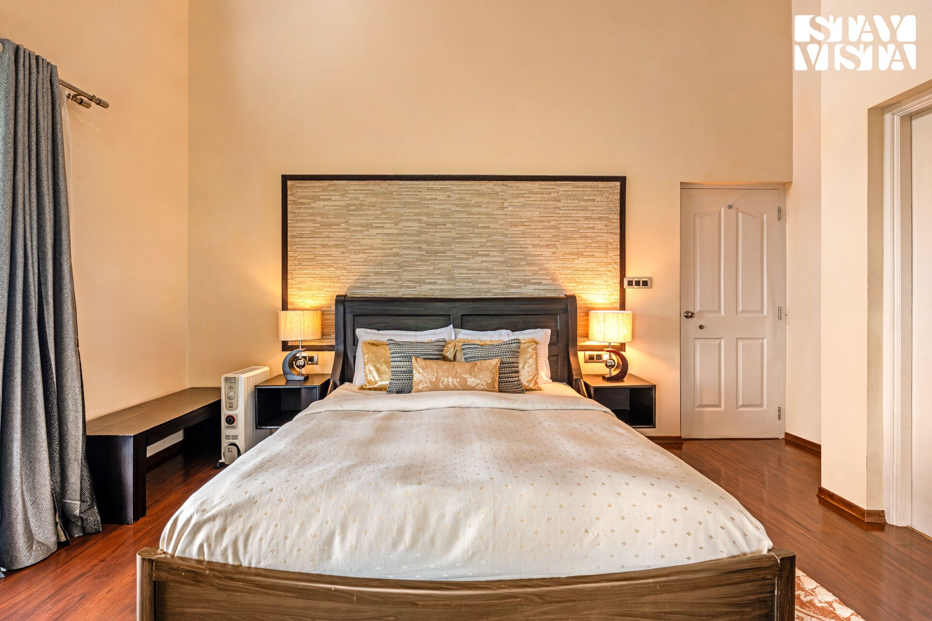 StayVista at Farview Suite Serenity - Tap to explore photos