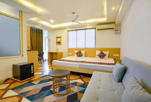 FabHotel Vibes