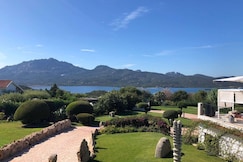 The Local Porto Rotondo, Curio Collection by Hilton, Olbia-Tempio