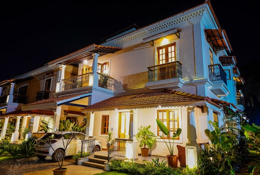 ELIVAAS 4 BHK Villa with Pvt Pool Near BAGA | Celest