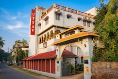 Utsav Hotel and Banquets Bolpur, Berhampur-West Bengal