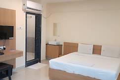 Hotel Taraka Rama, Karimnagar