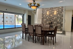 Kurbs Resort, Nadiad