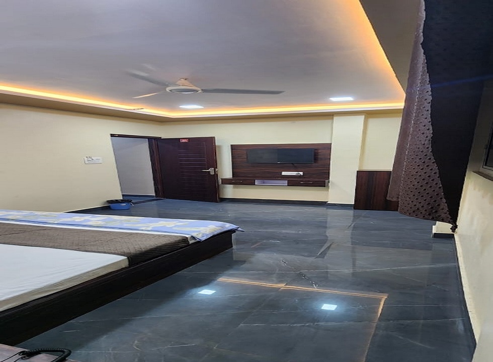 SHRI DAU KRIPA INN - Tap to explore photos