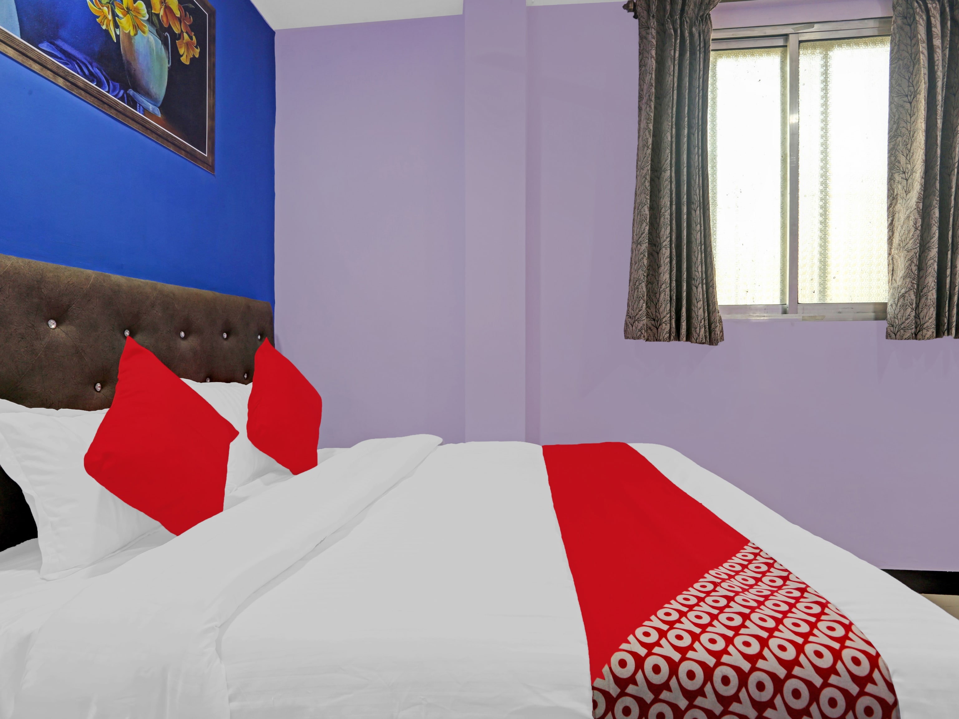 OYO Hotel Welcome - Tap to explore photos