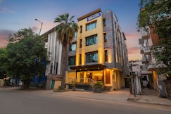 Via Heaven In, Delhi