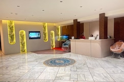 Hotel Neelgrand, Agra