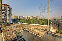 Super Hotel O SKY INN, Noida