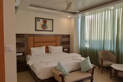 Hotel Grand Lotus