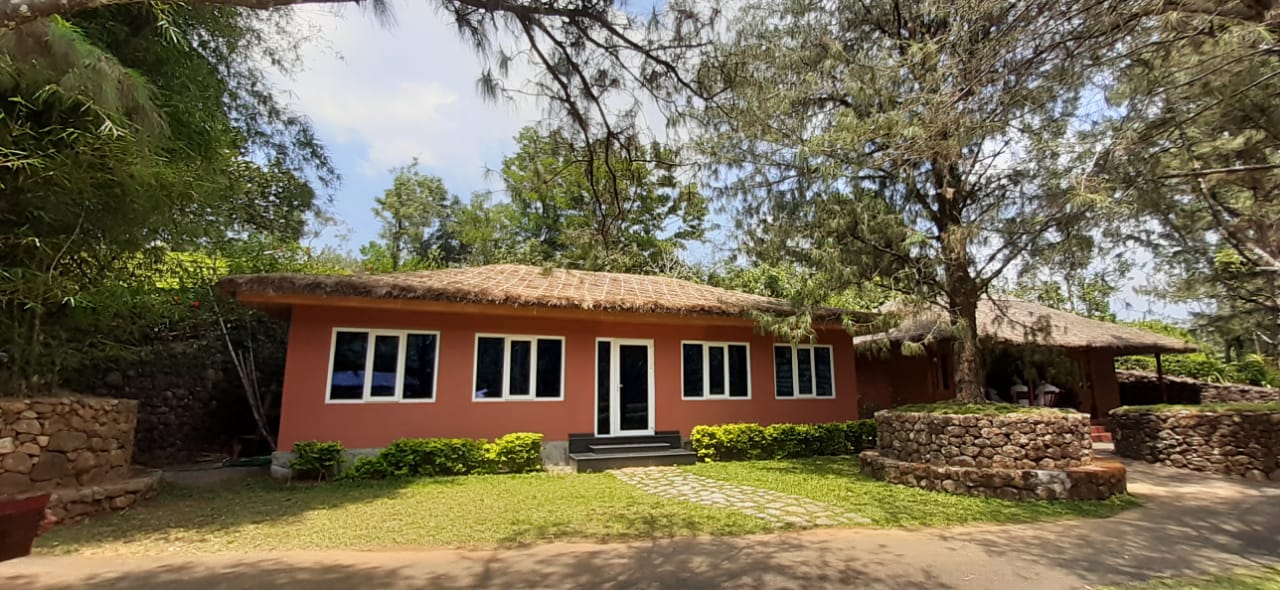 Saj Vagamon Hideout Vagamon Inr 1500 Off 7 5 0 0 Price