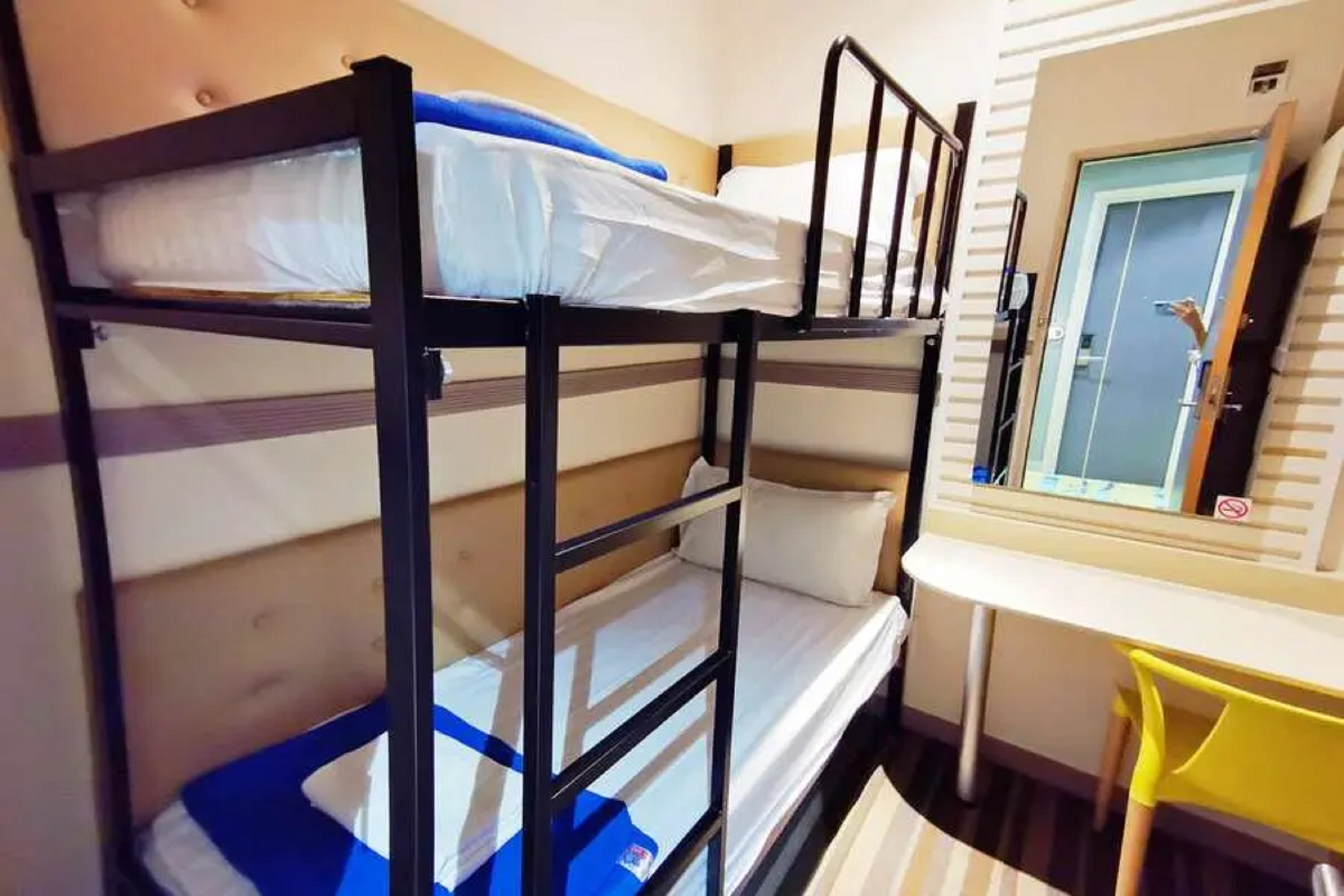 Capital O 75451 Podstel Hostel Bangkok - Tap to explore photos