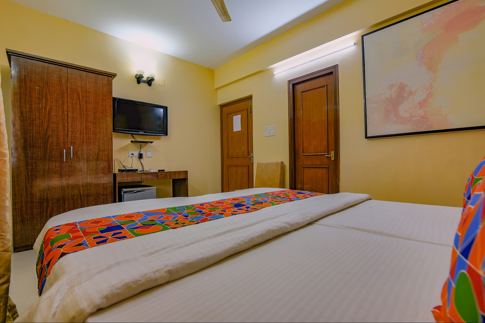 FabHotel New kolkata Residency Inn - Nr. Axis Mall - Tap to explore photos