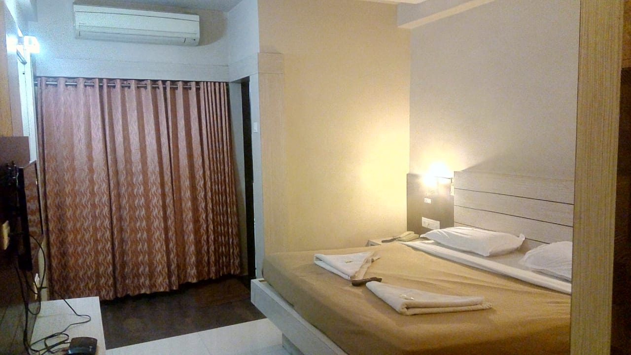 Hotel Sham Suman 4