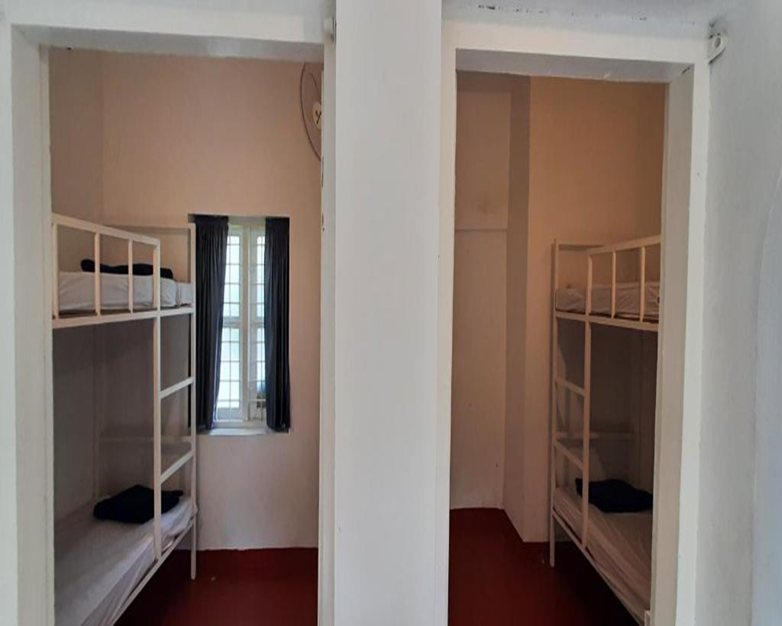 aloft homestay - Tap to explore photos