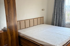 The Farmstay | Entire 1BHK Farmhouse | Party Friendly & Pet Friendly, Dongargarh