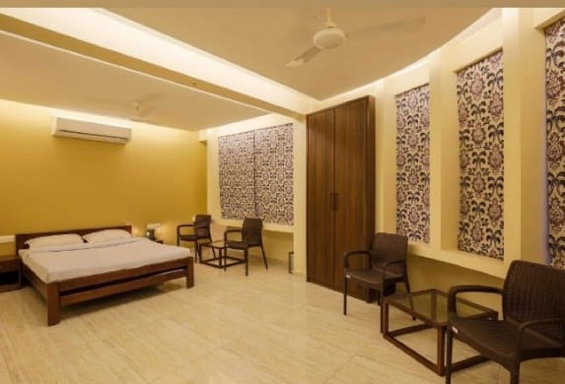 Hotel Darshan 3