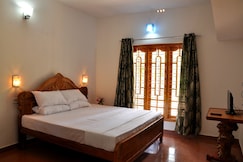 Camelia HomeStay Deluxe Rooms 4BHK, Munnar