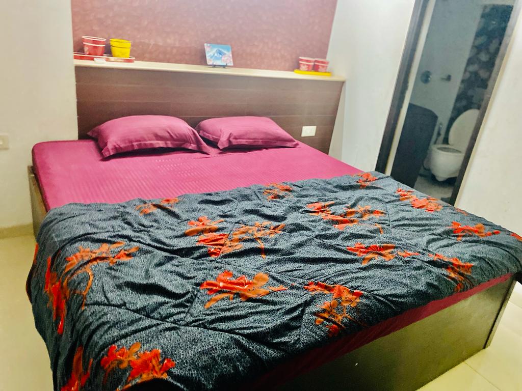 Fortune Home Service Apartment 2Bhk, L-96A Saket - Tap to explore photos