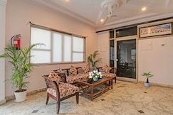 Collection O Premier Near Hazratganj, Lucknow