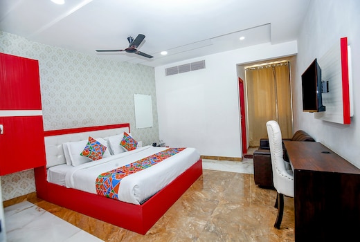 FabHotel Golden Temple Paradise 50 meters from golden temple