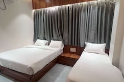 The Rudraksh - ( 200 Meter From Sai Samadhi Temple ), Shirdi