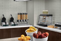 Hampton Inn by Hilton Louisville East/Hurstbourne, Oldham