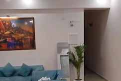 Aashvistays, Varanasi