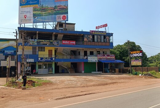 Kubera Rooms and restaurant