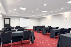 Crowne Plaza Newark Airport, Newark