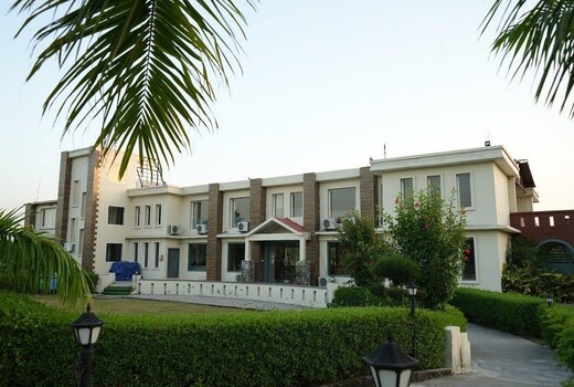 Corbett Selva Resort