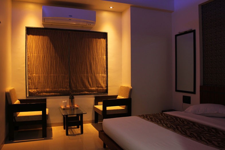 Hotel Royal Kourt 4