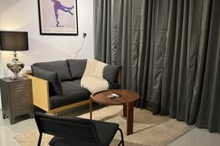 Ivy Studio 2 Min Walk to Metro 30 mins IGI, Delhi
