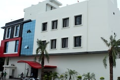 Dappled Hoard Hotel and Restaurant, Barnala