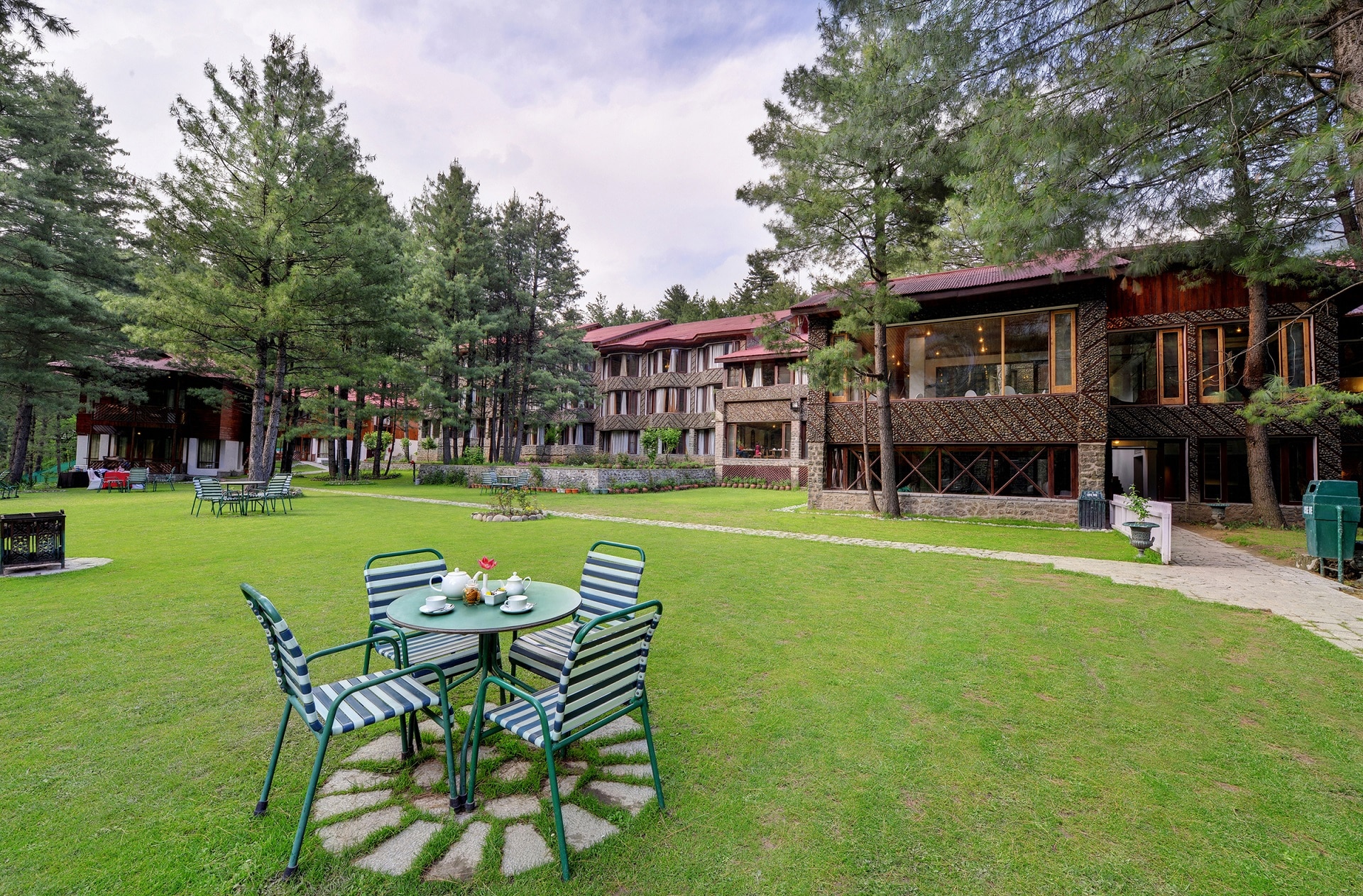 Welcomhotel By Itc Hotels Pine N Peak Pahalgam Best Rates On Pahalgam Hotel Deals Reviews Photos