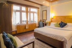 The Pinewood Hotel, Darjeeling