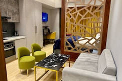 The Bourbon Suite, Greater Noida