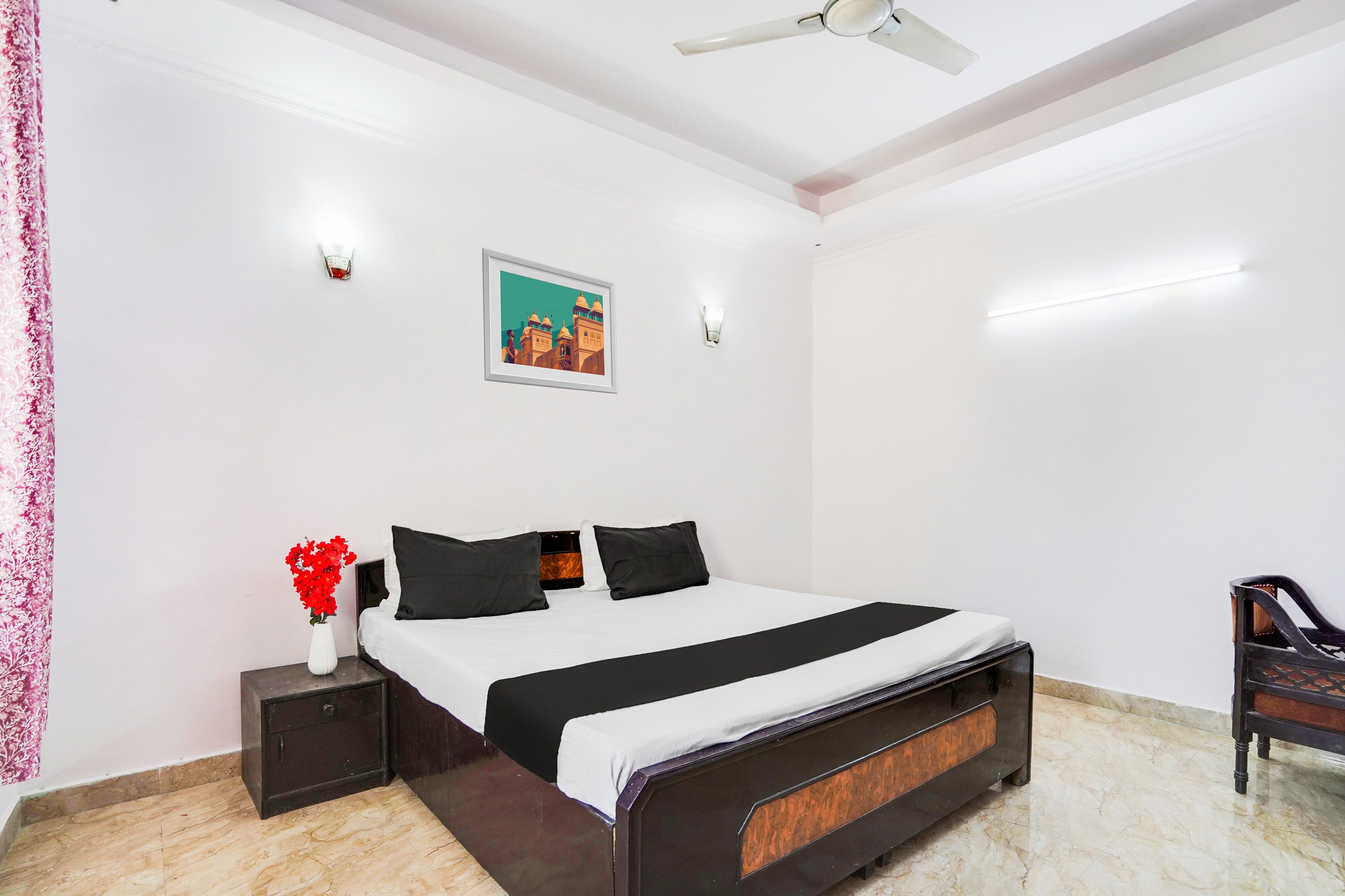 Hotel O Noida Stay - Tap to explore photos