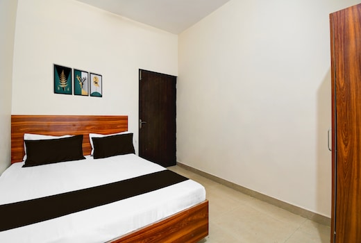 Hotel O BHU Campus