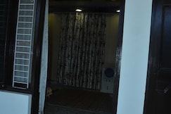 Hotel O POP Sneha Homestay, Kathua