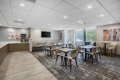 SureStay Plus Hotel by Best Western Chicago Lombard, Dupage