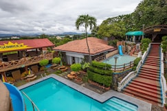 OYO 588 Sunrock Resort, Real
