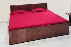 SHREE RADHE HOMESTAY, Mathura